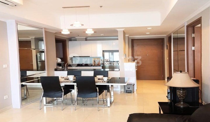 Terhubung ke Hublife Mall Taman Anggrek, Fasilitas Swimming Pool, Gym, Meeting Room, Disewakan 2BR Condominium Taman Anggrek Residence TARES Furnished Mewah 2