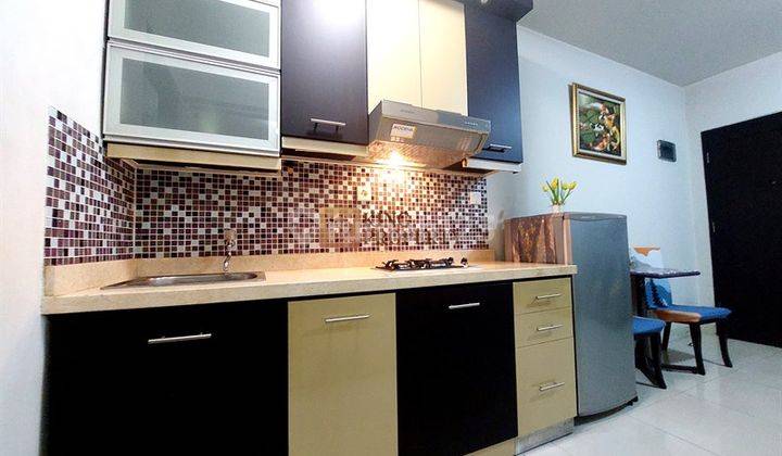 dapur apartemen selangkah ke  mall thamrin