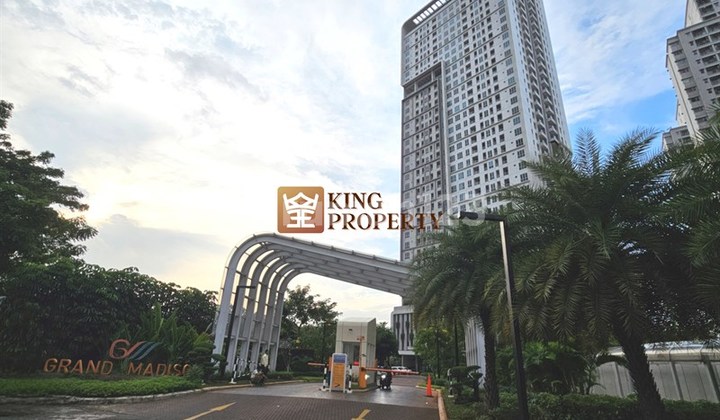Dekat ke Mall Central Park, Apl Tower dan Soho Capital, Disewakan 2Br 62M di Apartemen Grand Madison Gm Cp Partially Furnished Nyaman Siap Huni, Fasilitas Gym, Sauna, Swimming Pool, Jacuzzi