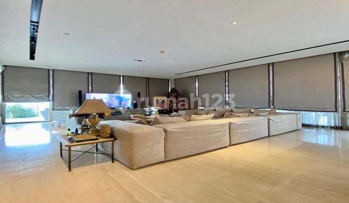 ruang tamu apartemen sultan furnished luxurious dekat