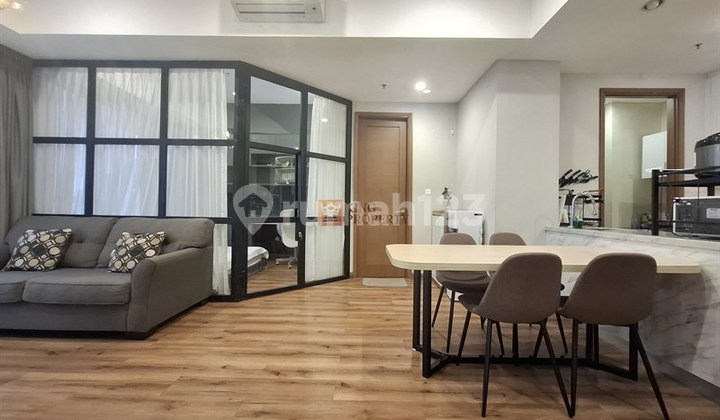 Terintegrasi langsung ke Hublife Mall Taman Anggrek, Fasilitas Clubhouse, Swimming Pool, Spa, Fitness Center, Cooking Room, Yoga Room, Dijual 2BR 99m Condominium Taman Anggrek Residence Jakbar 2