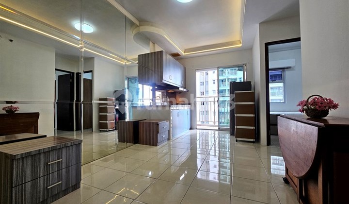 Dekat Soho Capital & Apl Tower, Disewakan 2Br Mediterania Garden Residence 2 Furnished Hadap Selatan Pool View, Area Podomoro City Jakarta Barat 1