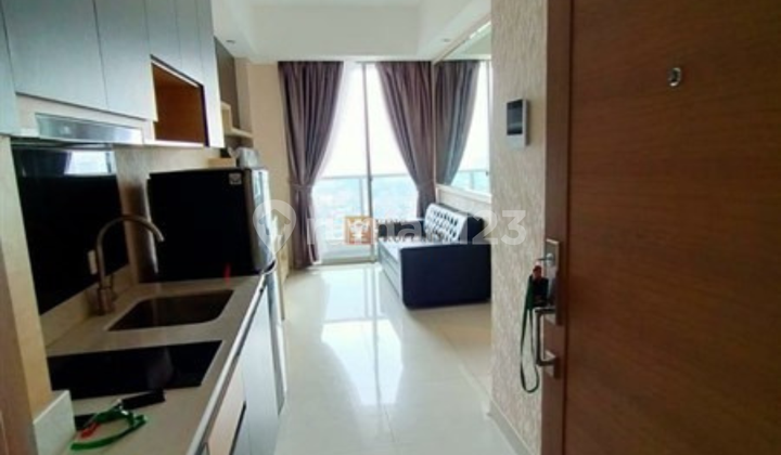 Jalan Kaki ke Mall TA & Central Park, Disewakan 2BR Furnished Taman Anggrek Residences Pool View , Fasilitas Swimming Pool, Club House, Spa, Fitness Center. 2