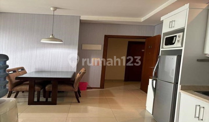 Dekat ke Pusat Bisnis Thamrin dan Sudirman! Disewakan 2 Bedroom Thamrin Residences Full Furnish, Fasilitas Kolam Renang, Whirlpool, Sauna, Gym, Taman, Children Playground, Bbq Area. 2