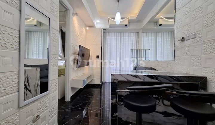 Near Hublife Ta Mall Central Park, For Rent 1Br Taman Anggrek Residences Furnished Minimalist Tidy, Facilities Swimming Pool, Club House, Fitness Center. Near Hublife Ta Mall Central Park, For Rent 1Br Taman Anggrek Residences Furnished Minimalist Tidy, Facilities Swimming Pool, Club House, Fitness Center.