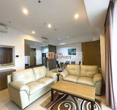 ruang tamu unit mewah dekat mall gandaria