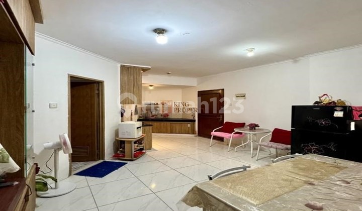 Dekat Kota Tua, Gajah Mada Plaza, LTC Glodok, Dijual 3BR di Mediterania Gajah Mada Residence, Fasilitas Kolam Renang, Fitness Center, Minimarket. 2