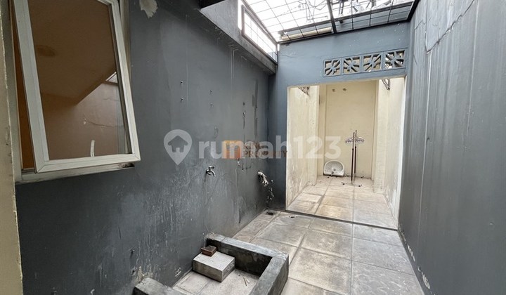 Jarang Ada! Disewa Rumah Minimalis 200m di Duta Raya – Dekat Citraland, Kedoya, dan Tol Jakarta Barat, RS UKRIDA, Siap Huni.