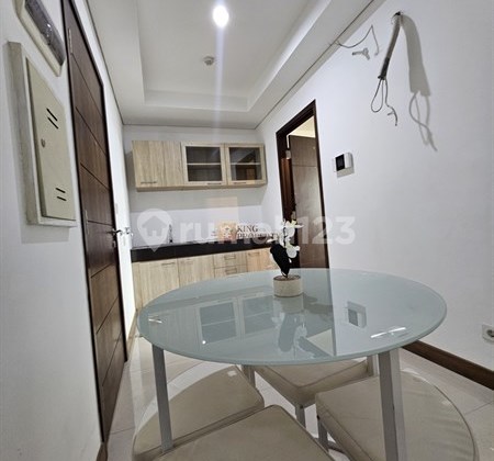 Dekat Stasiun TV RCTI dan MNC, RS Siloam, Mall Central Park, Dijual 1BR AKR Gallery West Residence Furnish Homey, Fasilitas Gym, Lounge, Rooftop Sky Pool & Kolam Renang. 2