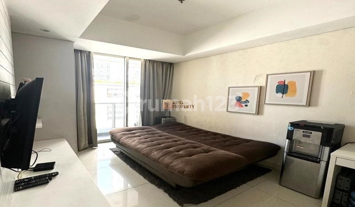 Minimalist Furnished 2BR for Rent at Taman Anggrek Residences, Near Trisakti-Untar Central Park Mall, Facilities Include Swimming Pool, Basketball Court, Tennis Court, Gym, Sauna Spa. Minimalist Furnished 2BR for Rent at Taman Anggrek Residences, Near Trisakti-Untar Central Park Mall, Facilities Include Swimming Pool, Basketball Court, Tennis Court, Gym, Sauna Spa.