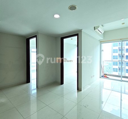 Rarely Available Neat Unfurnished Ready to Occupy! For Rent 3BR Green Sedayu Taman Palem Apartment Near Mall and Outer Ring Road Toll Access and Soetta Airport.