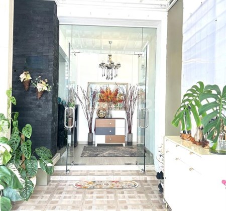 Jual Rumah Cosmo Park Diatas Mall Thamrin City  Furnished Dekat Mall GI dan MRT Bundaran HI Jakarta Pusat 2