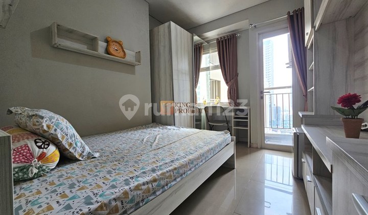 Furnished Compact! Studio for Rent at Madison Park, Just a Step to Central Park Mall and Campuses of Untar, Trisakti, Ukrida. Suitable for Students and Employees.