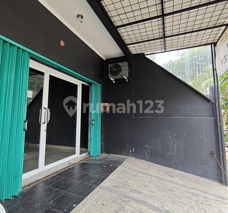 Strategis Dekat Mall Central & Pasar Kopro, Kampus Dian Nusantara, Restoran Wingheng, Disewakan Ruko Strategis 3,5 Lantai Tanjung Duren Cocok Kantor & Aneka Usaha. 2