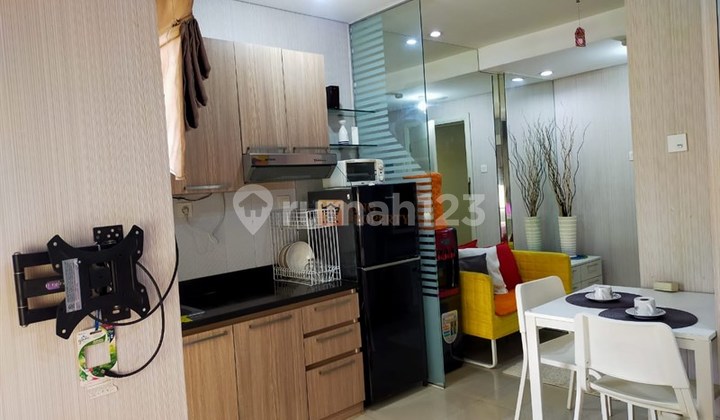 Near CP Mall, Reformation Campus and Office Tower, Facilities include Swimming Pool, Basketball Court, Gym, For Sale 1BR Furnished Madison Park Tanjung Duren West Jakarta. 2