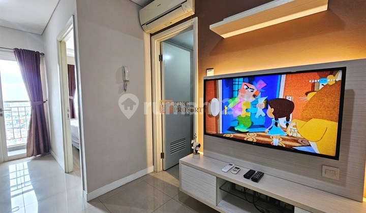 Fully Furnished Lux, Fasilitas Kolam Renang, Lapangan Basket, Gym, Billiard, Disewakan 1BR Madison Park Selangkah ke Central Park Mall Taman Anggrek, Neo Soho, APL Tower. 2