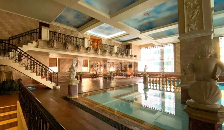 Strategic Residences in Jakarta's Landmark and Central Districts, For Sale Sultan 4BR Apartment Da Vinci Sudirman 382m² - City View & European Classic Interior Design, Facilities include Swimming Pool, Sauna Room, Private Spa, Gym, Private Elevator. 2