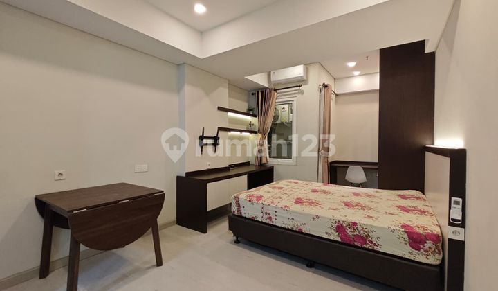 Jalan Kaki ke Metro TV - Dekat Jakarta Eyes Center, Disewa Studio Metro Park Residences Furnished Bagus, Fasilitas Kolam Renang, Gym, Atm Center, Shophouse, Minimarket.