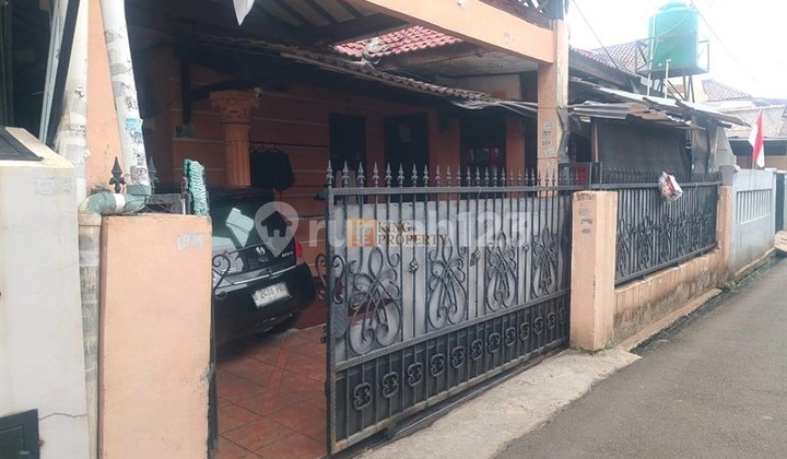 Sertifikat Hak Milik, Dijual Rumah Taman Meruya Ilir 2 Furnish Siap Huni Fasilitas One Gate System, Taman Hijau dan Area Bermain Anak, Kolam Renang, Dekat Puri Indah.
