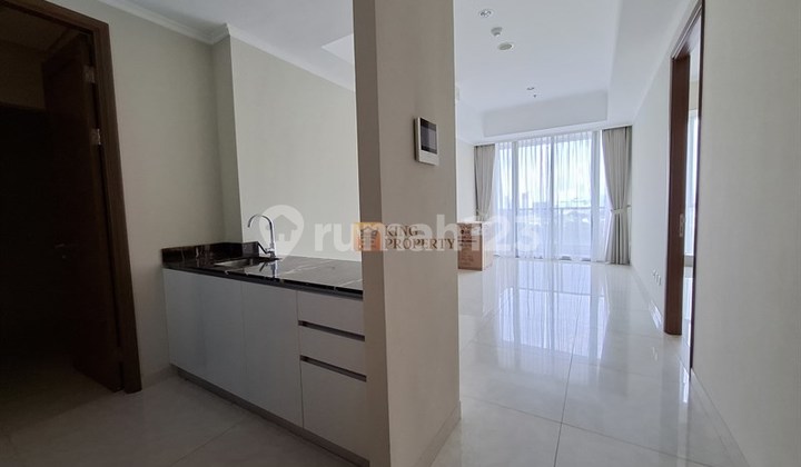 Jarang Ada! Disewakan 2 Bedroom Partially Furnished Condominium Taman Anggrek Residence, Fasilitas Swimming Pool, Club House, Spa, Fitness Center, Garden Terintegrasi Hublife Taman Anggrek Mall Central Park. 2