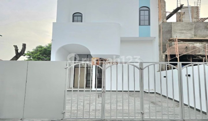 Last Stock Bagus Hadap Timur! Dijual Rumah Little Santorini Joglo Desain Santorini Modern Dekat Meruya & Puri. Last Stock Bagus Hadap Timur! Dijual Rumah Little Santorini Joglo Desain Santorini Modern Dekat Meruya & Puri.