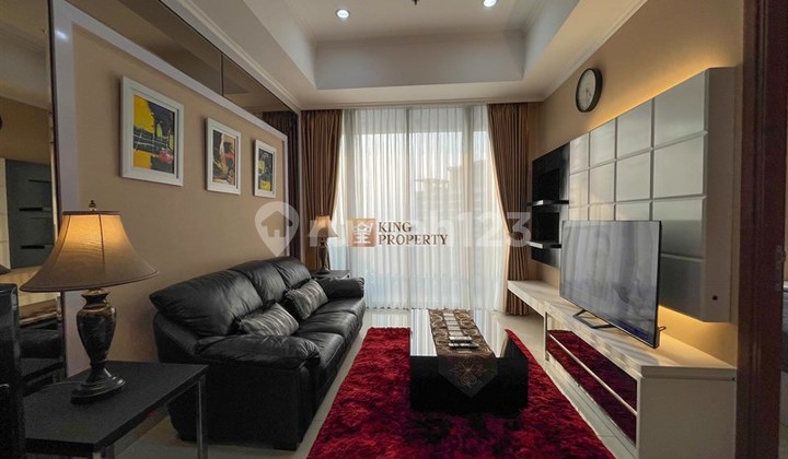 Elegantly Furnished Interior, Swimming Pool Facilities, Club House, Sauna, Fitness Center, For Rent 2BR Condominium Taman Anggrek Residence TAR connected to Hublife Mall TA.