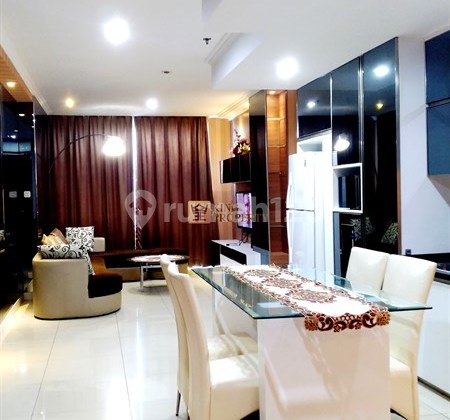 Akses Langsung ke Mall Central Park Sewa 2 Kamar Furnished Bagus di Central Park Residence Fasilitas Kolam Renang, Gym, Kids Playground Dekat ke Apl Tower, Taman Anggrek, Neo Soho & Pintu Tol