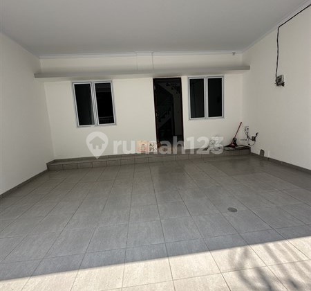 Rumah Baru 3 Lantai Siap Huni di Angsana Raya – Siap Huni, Bonus Furnish, Lokasi Super Strategis Jakarta Barat