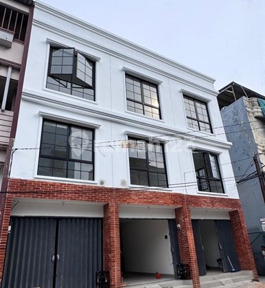 Strategis Sewa Ruko 4 Lantai Unfurnished Bagus Akses Pelabuhan Tanjung Priok, Bandara Soekarno-Hatta & Tol Dekat ke Ancol, Gunung Sahari, Mangga Dua Strategis Sewa Ruko 4 Lantai Unfurnished Bagus Akses Pelabuhan Tanjung Priok, Bandara Soekarno-Hatta & Tol Dekat ke Ancol, Gunung Sahari, Mangga Dua