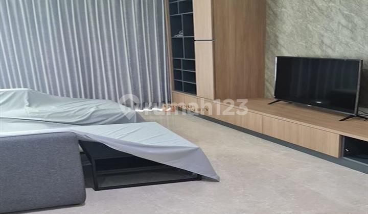 Strategis Jual 4 Kamar Furnished Bagus Akses Kolam Renang, Gym, Jacuzzi Dekat ke Mall Lippo Puri, Mall Puri Indah, Hotel JW Marriot Apartemen ST Moritz 2