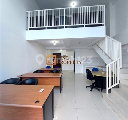 Strategis Sewa 2 Lantai Apartemen Semifurnished di Neo Soho Residence Dapat untuk Hunian Maupun Kantor Akses ke Pintu Tol, Kampus Ternama, Mall Central Park, Taman Anggrek Fasilitas Kolam Renang, Gym 1