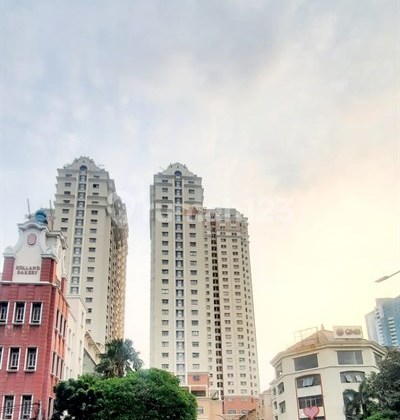 Cheapest Sale 3 Bedrooms Furnished Good in Mediterania Gajah Mada Access to Inner City Toll Road, Kota Station, Transjakarta, Near Central Park Mall, Taman Anggrek, Kota Tua Facilities Swimming Pool, Gym
