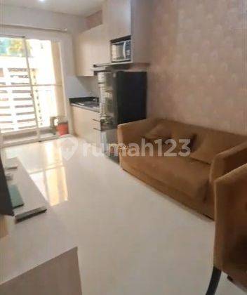 Apartement Madison Park 2BR Furnished Minimalis Strategis Jakarta 1