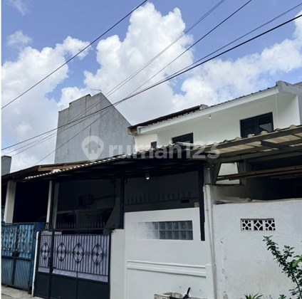 Strategis Jual Rumah 2 Lantai Unfurnished di Perumahan Cengkareng Indah One Gate Sistem, Area Parkir Penghuni & Tamu Akses ke Bandara Soekarno-Hatta Dekat ke Mall Puri Indah, Central Park