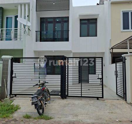 Rumah 2Lt. Unfurnished SHM di Daan Mogot Baru Kintamani Jakarta 1