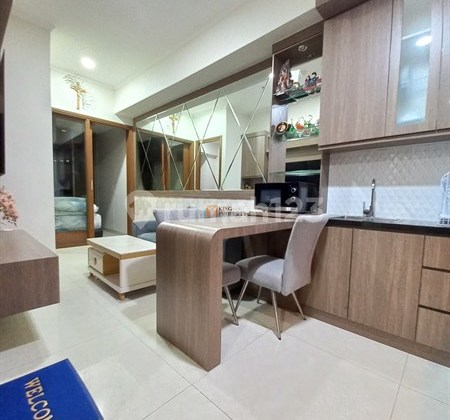 Near Toll Access Renting 1 Furnished Good Room in Condominium Taman Anggrek Residence with Clubhouse, Swimming Pool, Gym Facilities Near Mall Hublife, Taman Anggrek, Central Park & Campus