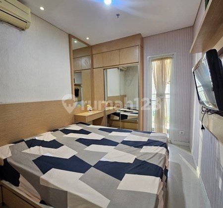 Access to Central Park Mall Renting a Good Furnished Studio at Madison Park Apartment Facilities Swimming Pool, Gym, Jogging Track Near to Apl Tower, Neo Soho, Orchid Park