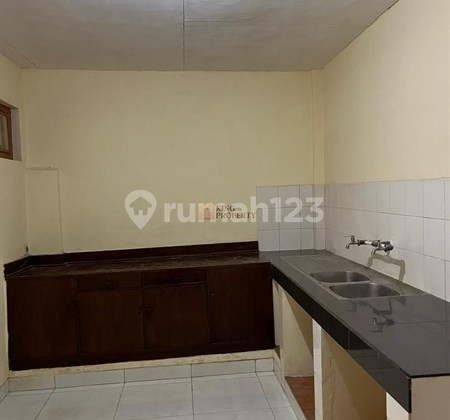 Strategis Jual Rumah Unfurnish Sudah SHM Sudah Terpasang Kitchen Cabinet Dekat ke Mangga Dua Square, ITC Mangga Dua, Pasar Baru, RS Husada Rumah di Kartini Jakarta Pusat 2