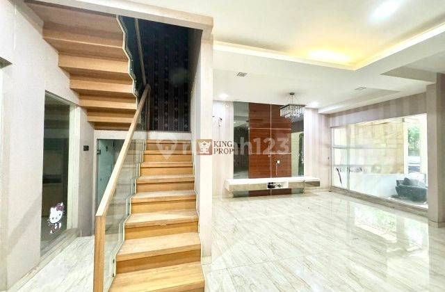 Dijual Cepat Rumah Puri Mansion 3 Lantai Puri Kembangan Jakarta Barat 1