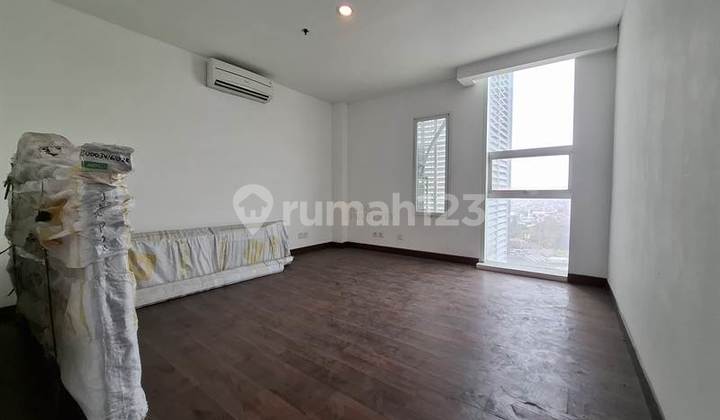 Hanya 5 Menit ke Pintu Tol Kebon Jeruk, Disewakan Apartement Akr Gallery West Residences 1Br Unfurnish Standar Daveloper Nyaman Siap Huni, Terhubung dengan Office Tower Akr Kebon Jeruk Jakarta Barat