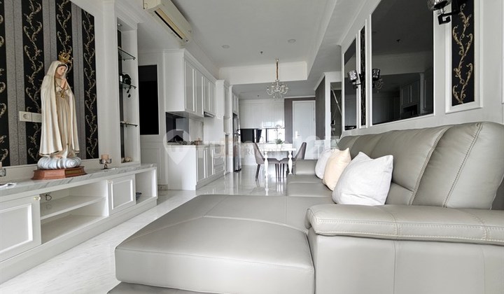 Brand New Exclusive Unit & Private Lift, Condominium Taman Anggrek Residences 3Br Furnished Interior Modern Fress Siap Huni, Lokasi Super Strategis Hanya Jalan Kaki ke Mall Ta Tanjung Duren