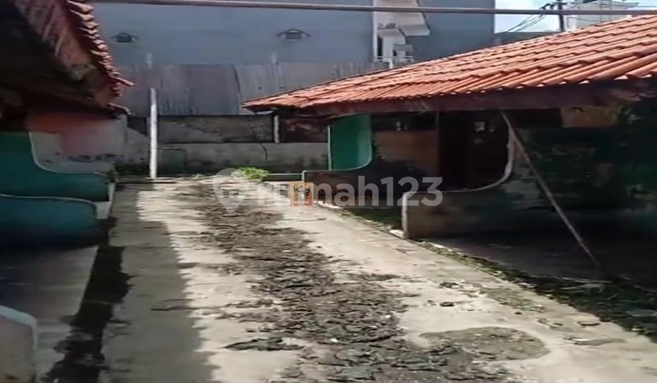 Investasi Properti Menguntungkan! Tanah Luas 807M² di Pinggir Jalan Utama Meruya Selatan, Siap Bangun Kontrakan, Pergudangan, Office, & Kost Area Sangat Strategis Meruya Selatan Jakarta Barat