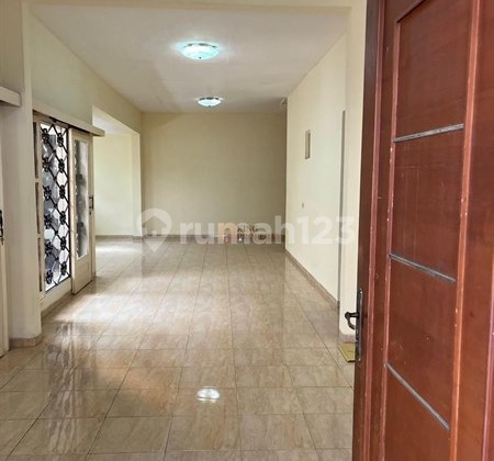 Hunian Nyaman Bebas Banjir, Dijual Rumah Komplek Kartini 1 Lantai Luas Tanah 213M2 Dekat Mall Mangga Dua Square Jakarta Pusat