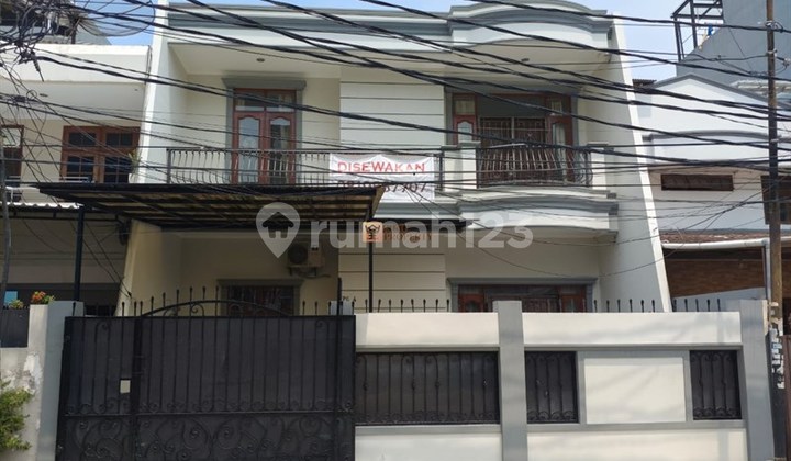 For Rent: 2-Story House in Taman Permata Indah Complex, Size 8X19m2, Fully Furnished, Ready to Occupy, Access Close to Teluk Gong Market & Indomaret, Nearest Alfamaret in North Jakarta For Rent: 2-Story House in Taman Permata Indah Complex, Size 8X19m2, Fully Furnished, Ready to Occupy, Access Close to Teluk Gong Market & Indomaret, Nearest Alfamaret in North Jakarta