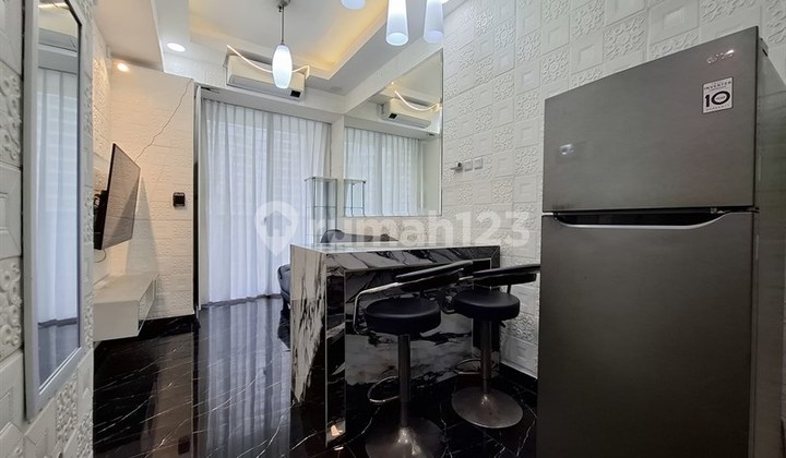 Modern Interior Design! For Rent: Orchid Garden Residences Apartment, 1Br Fully Furnished Ready to Occupy, Connected to Mall in Tanjung Duren, West Jakarta