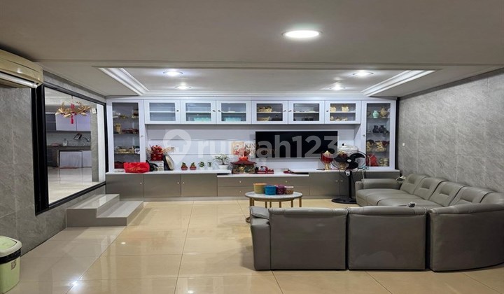Dijual Rumah Komplek Greenville 2,5 Lantai Area Commersil Bebas Banjir Keamanan 24Jam Dekat Dari Mall Central Park Jakarta Barat