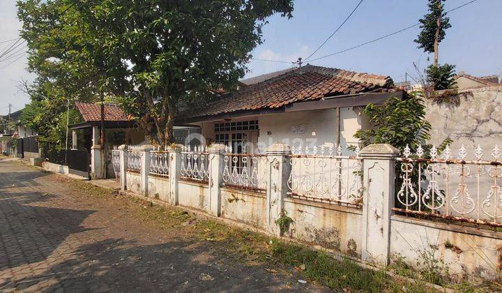 Dijual Rumah Hitung Tanah di Merkuri Margahayu Raya 1