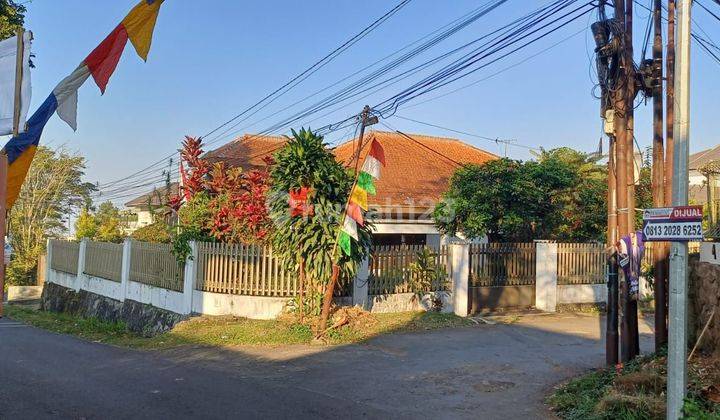 Rumah Bagus Dan Terawat di Setra Sari, Bandung Utara 1