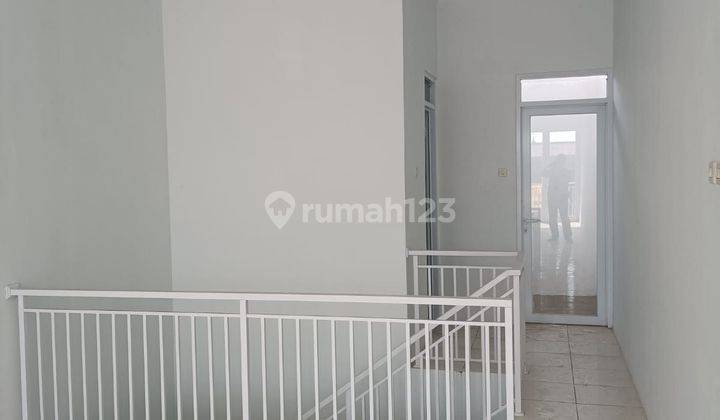 Ruko Baru 2 Lantai Siap Pakai depan Cluster Cibiru Wetan, Bandung Timur 2