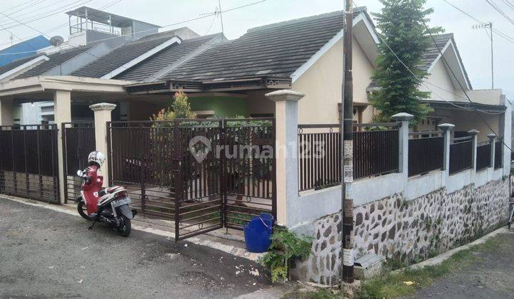 Rumah Bagus Siap Huni Posisi Hook Dalam Komplek di Sayap Jl. Cikutra cicaheum, Kota Bandung 1